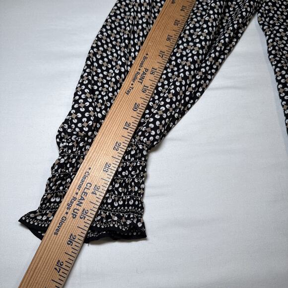 Max Studio Black Tan White Geo Print Elastic Cuff Pleated Blouse Tunic L Top EUC - Picture 8 of 16